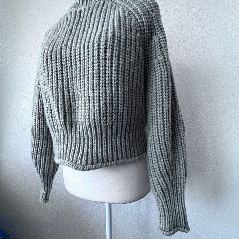 H&M Pullover Sweater Chunky Cropped Sage Green SZ S - Picture 5 of 12